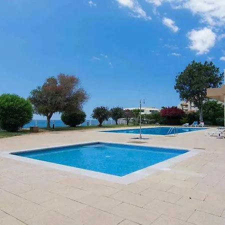 Cliff View Iii - Sea View + Pool + Wifi Funchal (Madeira)